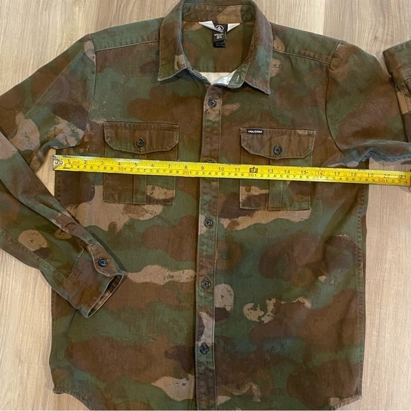 Volcom Huckster Heavy Weight Flannel Shirt. More like a light jacket. Size 12Y - Picture 4 of 12
